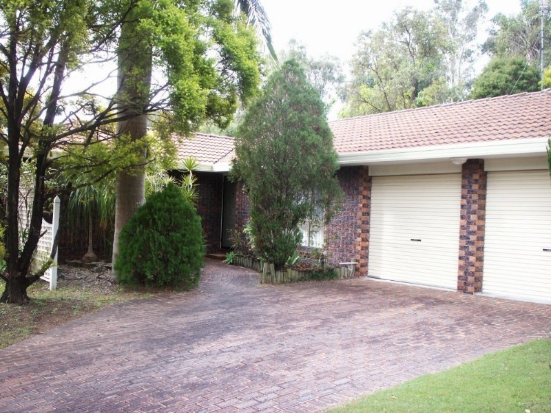 12 Wilmot Place, Helensvale QLD 4212