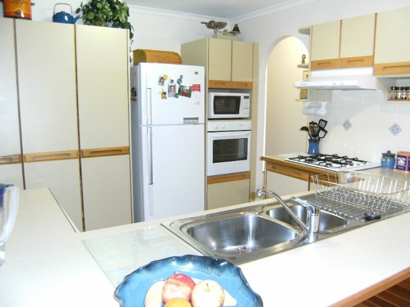 12 Wilmot Place, Helensvale QLD 4212