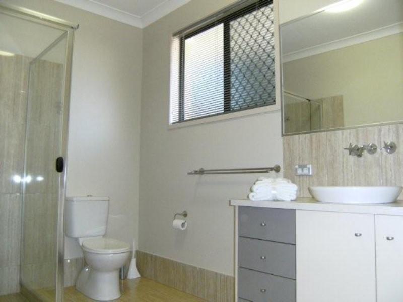 6 Portreeves Place, Arundel QLD 4214