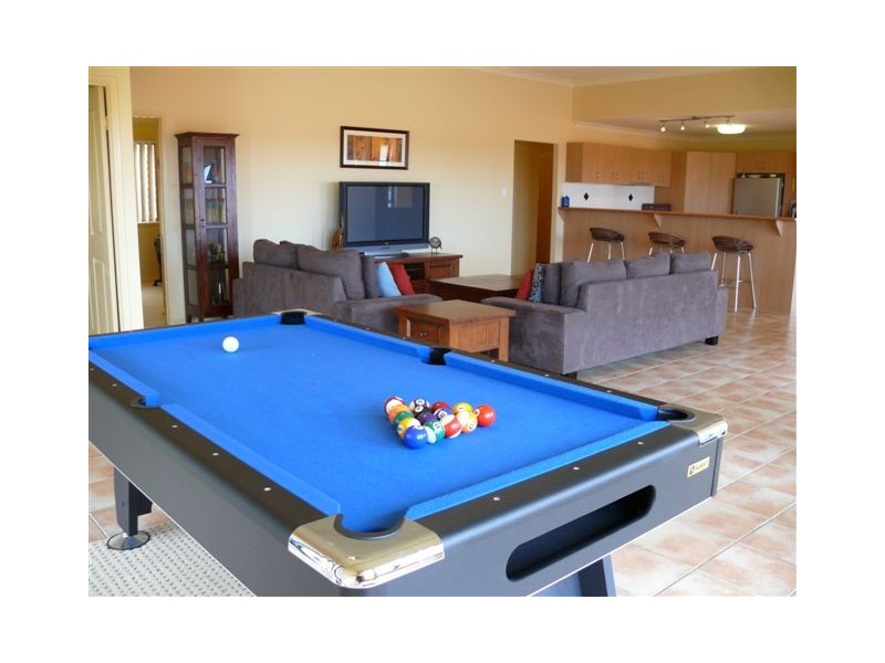 10 Amanu Crescent, Pacific Pines QLD 4211