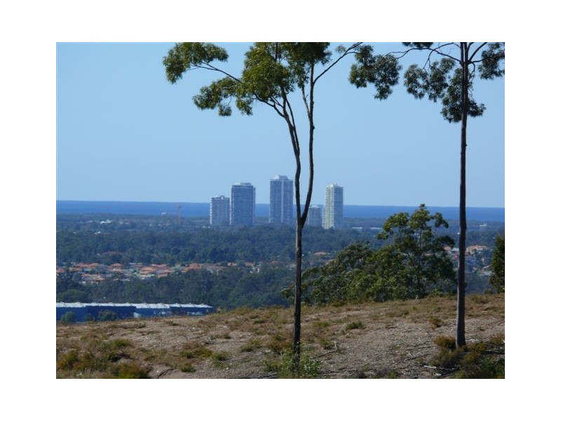 22 Wunburra Circuit, Pacific Pines QLD 4211