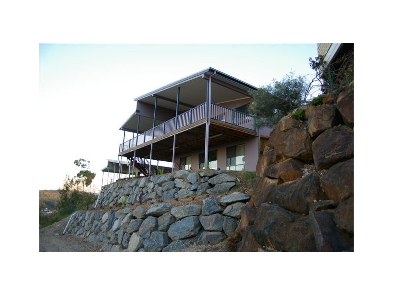 39 Midway Terrace, Pacific Pines QLD 4211
