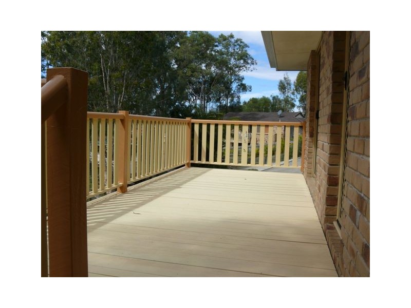 16 Jesmond Road, Helensvale QLD 4212