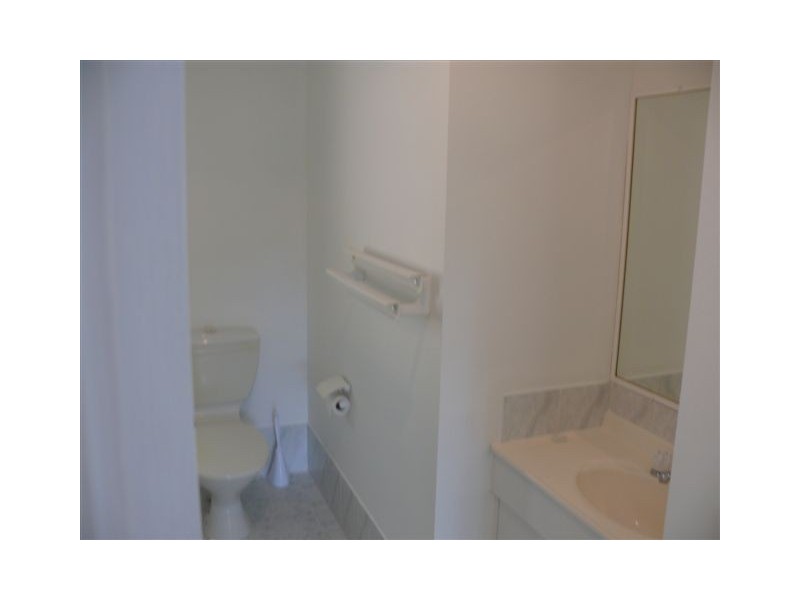 16 Jesmond Road, Helensvale QLD 4212