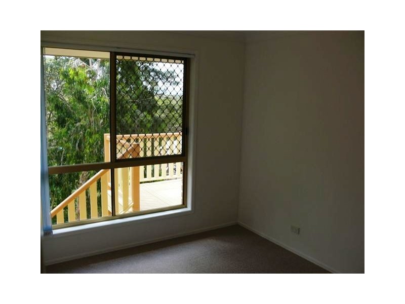 16 Jesmond Road, Helensvale QLD 4212