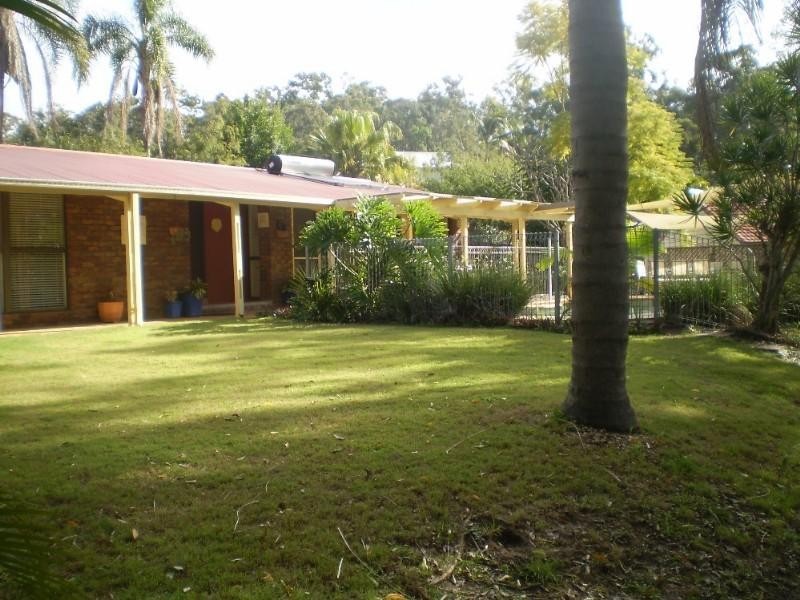26 Dromana Crescent, Helensvale QLD 4212