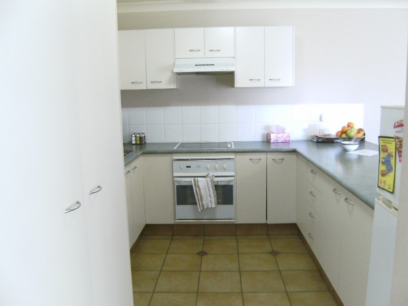 3032/6 Crestridge Crescent, Oxenford QLD 4210