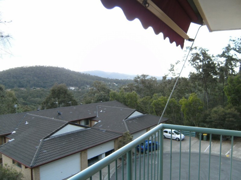 3032/6 Crestridge Crescent, Oxenford QLD 4210