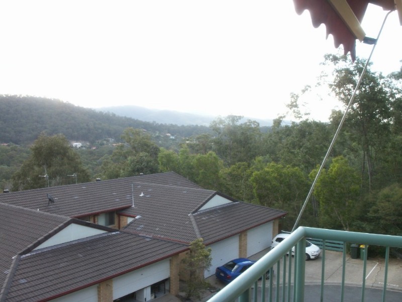 3032/6 Crestridge Crescent, Oxenford QLD 4210