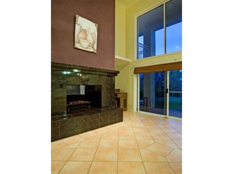 25 Corringle Close, Helensvale QLD 4212