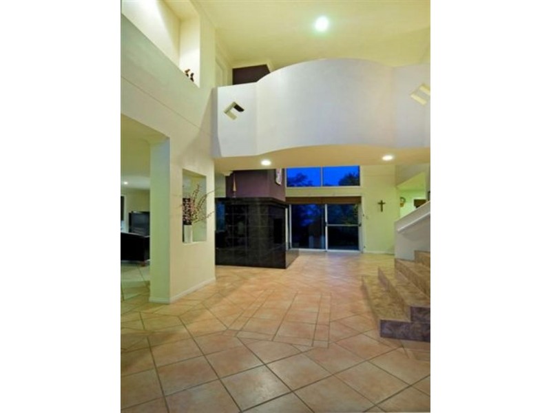 25 Corringle Close, Helensvale QLD 4212