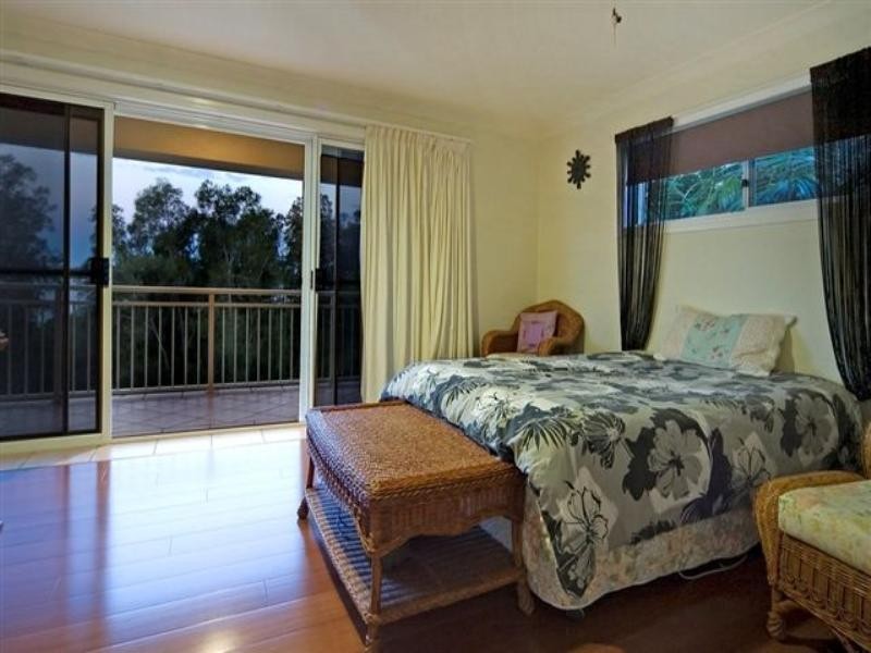 25 Corringle Close, Helensvale QLD 4212