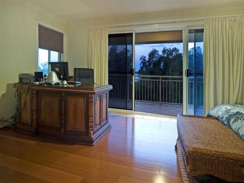 25 Corringle Close, Helensvale QLD 4212