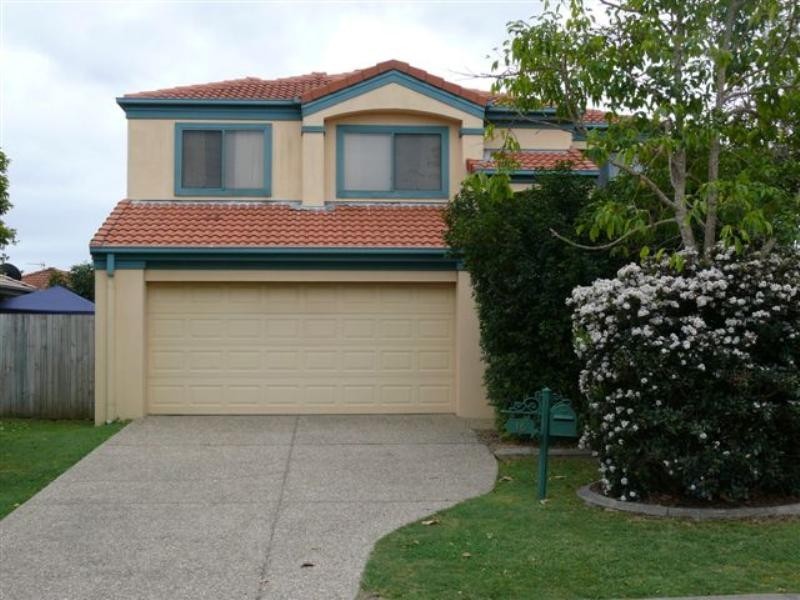 16 Hialeah Crescent, Helensvale QLD 4212