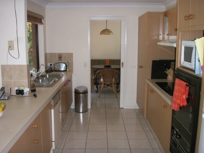 14 Midvale Place, Helensvale QLD 4212