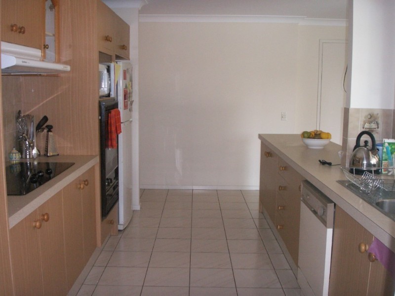 14 Midvale Place, Helensvale QLD 4212