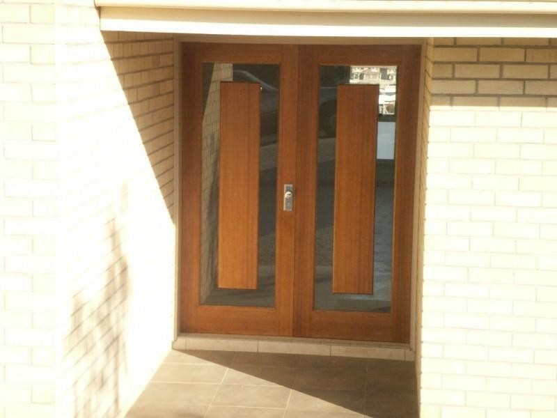 8 Angourie Crescent, Pacific Pines QLD 4211