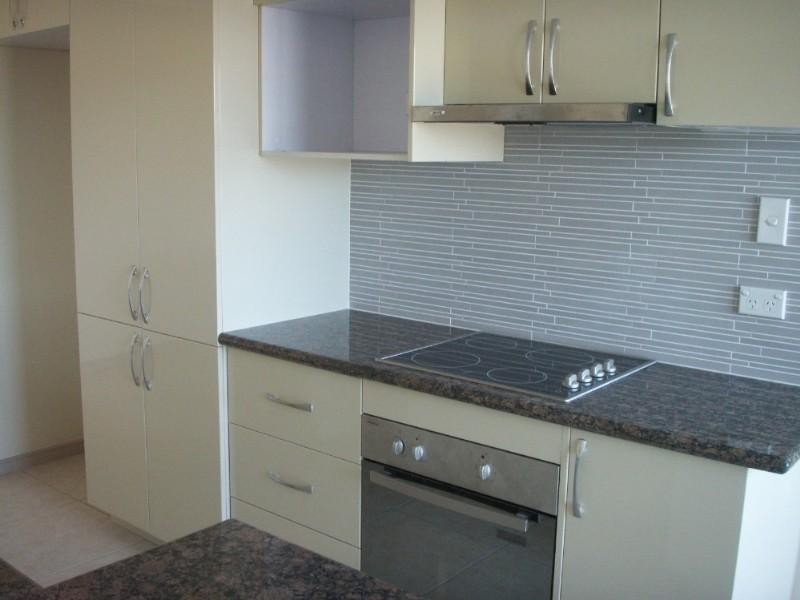 8 Angourie Crescent, Pacific Pines QLD 4211