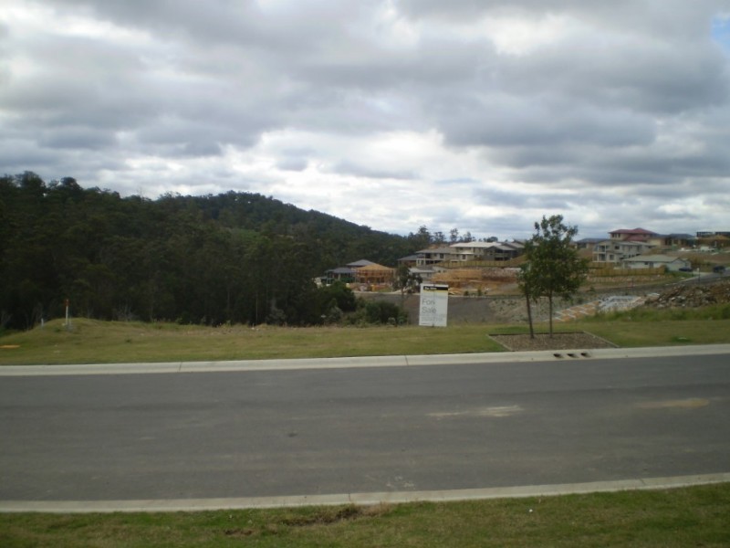 15 Willunga Street, Pacific Pines QLD 4211