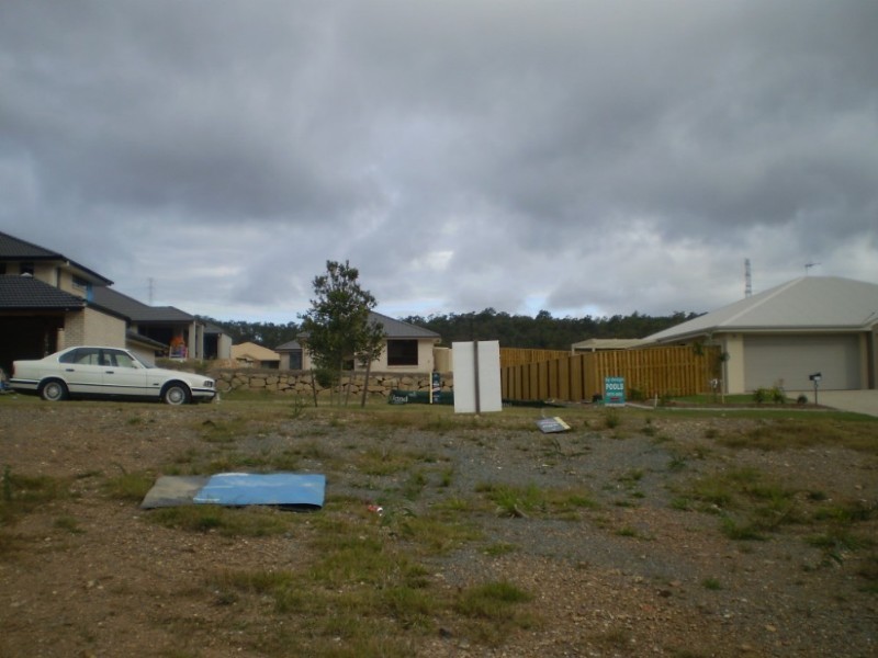 15 Willunga Street, Pacific Pines QLD 4211