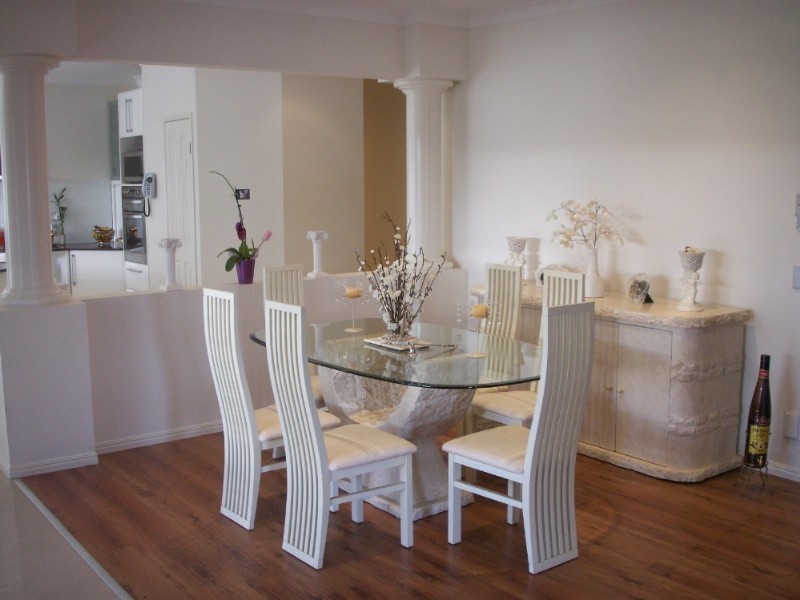 9 Pritchard Court, Pacific Pines QLD 4211