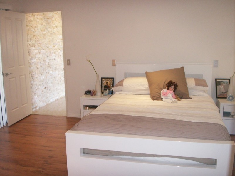 9 Pritchard Court, Pacific Pines QLD 4211