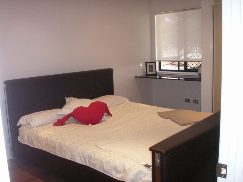 9 Pritchard Court, Pacific Pines QLD 4211