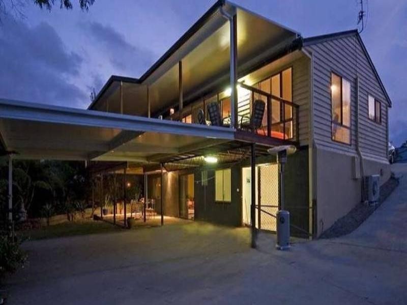 9 Leura Place, Helensvale QLD 4212