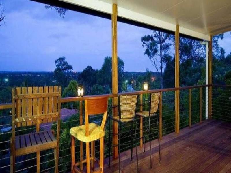 9 Leura Place, Helensvale QLD 4212