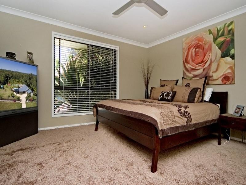 21 Eastern Court, Helensvale QLD 4212