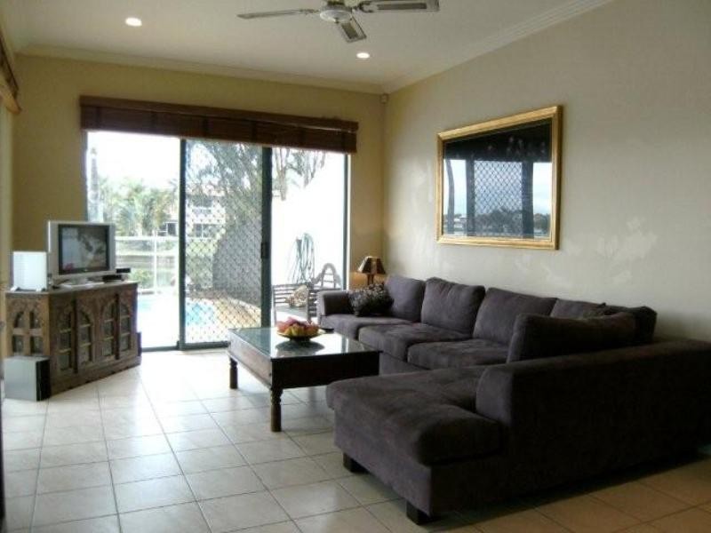 26/3 Lee Road, Runaway Bay QLD 4216