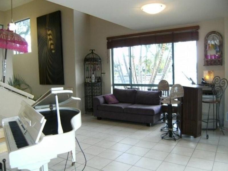 26/3 Lee Road, Runaway Bay QLD 4216