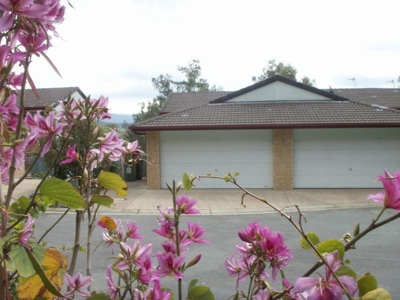 2070/6 Crestridge Crescent, Oxenford QLD 4210