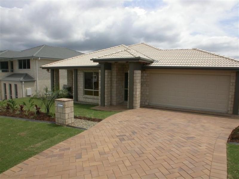 Pacific Pines QLD 4211
