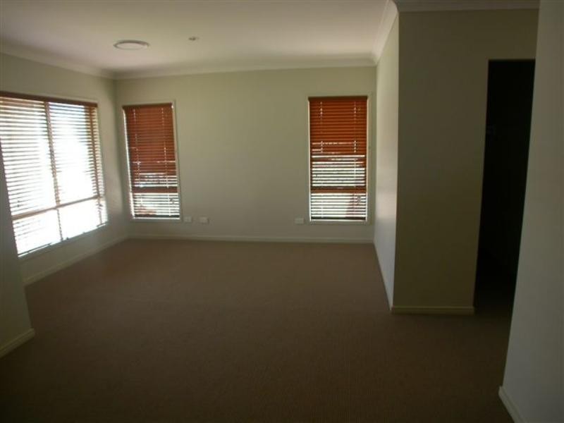 Pacific Pines QLD 4211