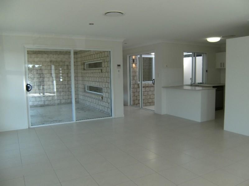 53 The Landings, Upper Coomera QLD 4209