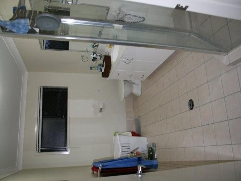 6 Gerard Street, Pacific Pines QLD 4211