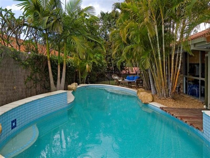 10 Phoenix Street, Pacific Pines QLD 4211