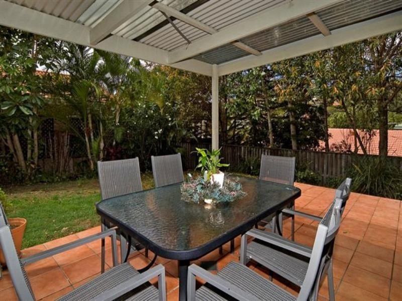 10 Phoenix Street, Pacific Pines QLD 4211