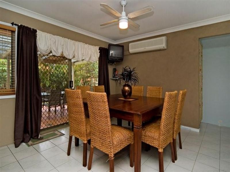 10 Phoenix Street, Pacific Pines QLD 4211