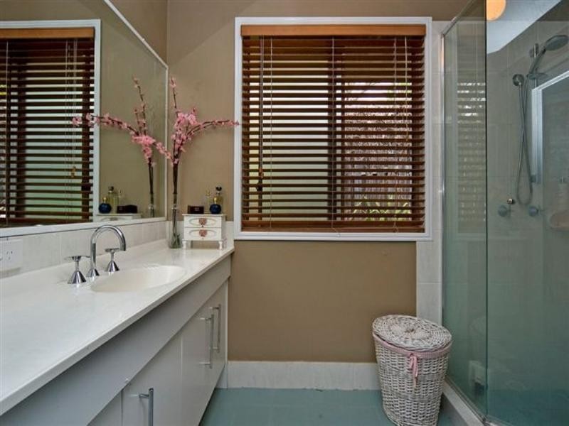 10 Phoenix Street, Pacific Pines QLD 4211