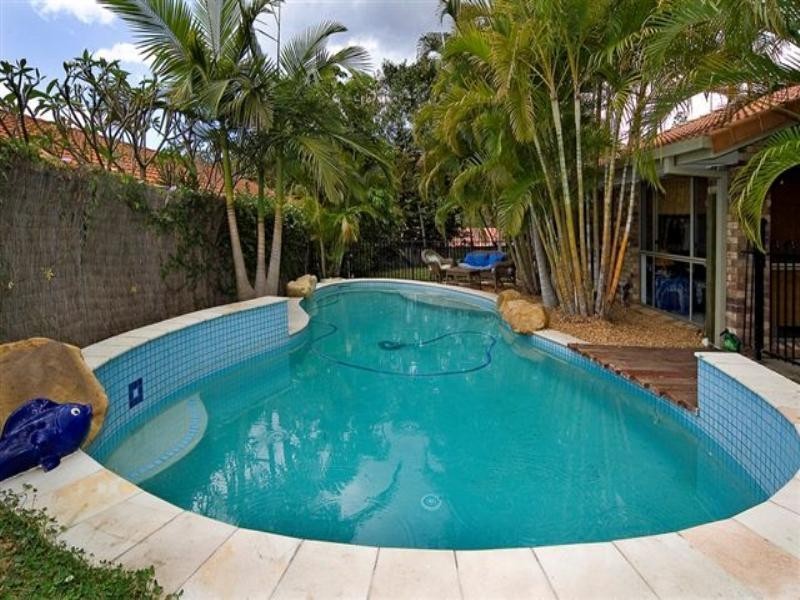 10 Phoenix Street, Pacific Pines QLD 4211