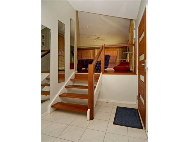 10 Phoenix Street, Pacific Pines QLD 4211