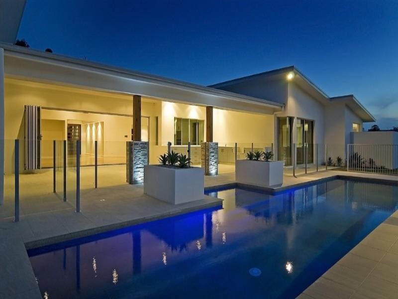 10 Meadow Court, Maudsland QLD 4210