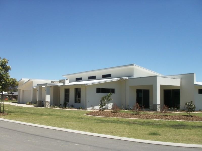 10 Meadow Court, Maudsland QLD 4210