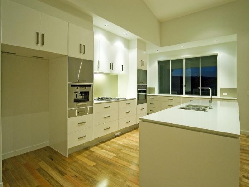 10 Meadow Court, Maudsland QLD 4210