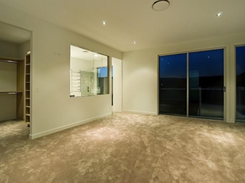 10 Meadow Court, Maudsland QLD 4210