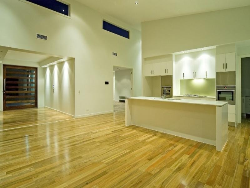10 Meadow Court, Maudsland QLD 4210