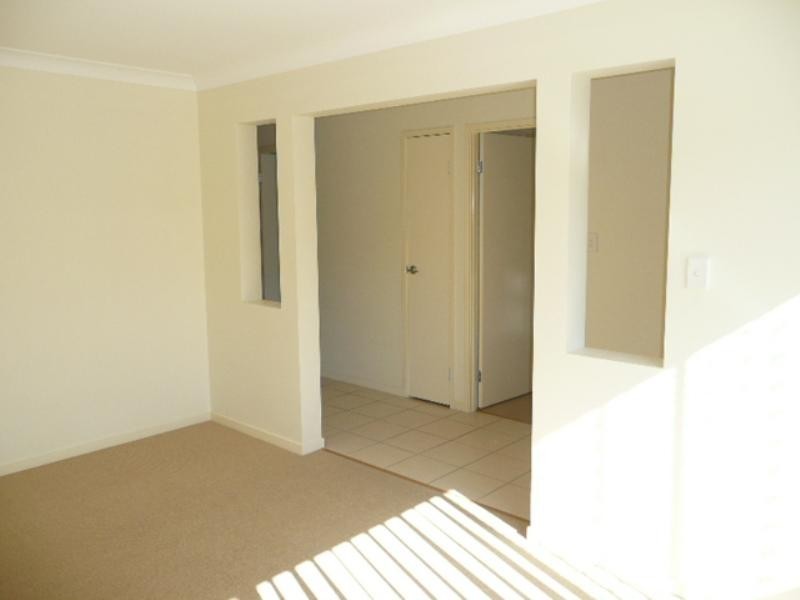 9 Taske Rise, Pacific Pines QLD 4211