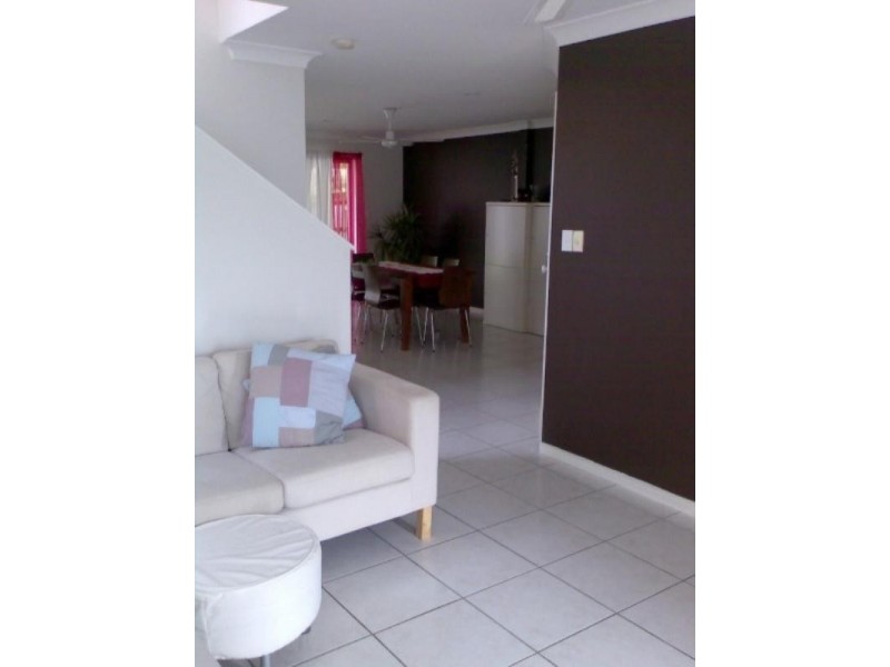 Pacific Pines QLD 4211